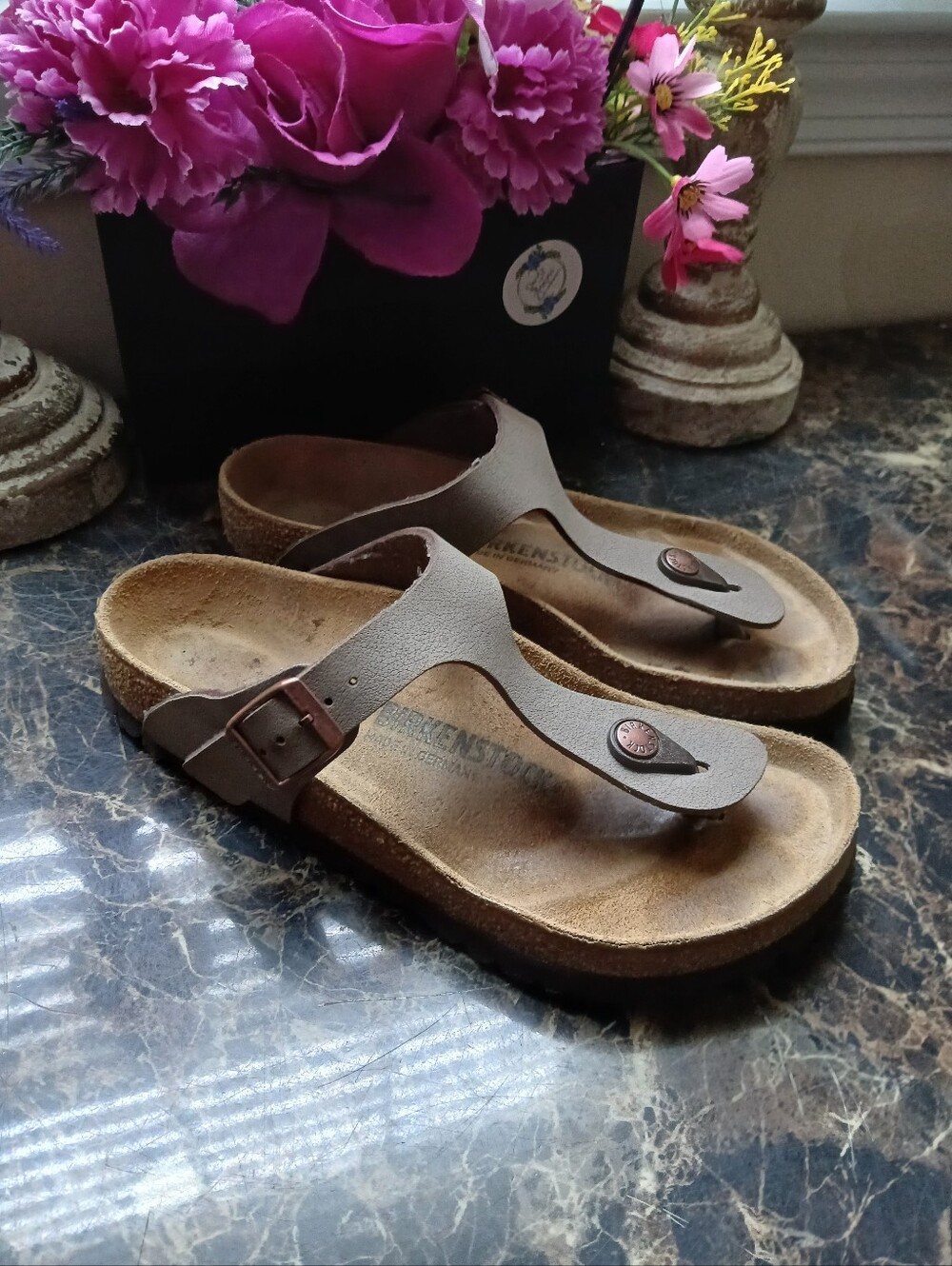 Birkenstock Gizah Thong LeatherAthletic/Comfort Sandals 37 EU 6-6.5 USA Women